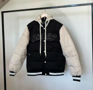 CAMPERA BOMBER ESTILO UNIVERSITARIA